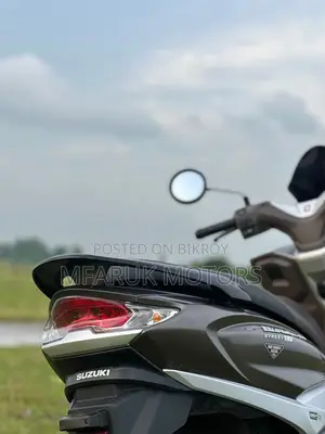 Suzuki Burgman 2025