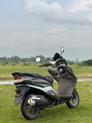 Suzuki Burgman 2025