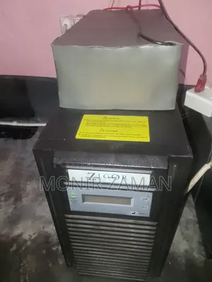 লিথিয়াম ব্যাটারি সহ ৩০০০ ভিএ হাই এফিসিয়েন্সি অনলাইন ইউপিএস সিস্টেম