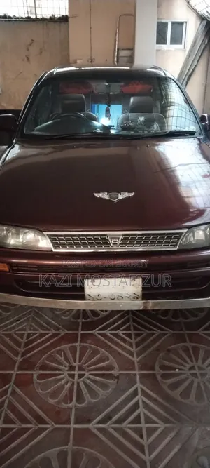 টয়োটা করোল্লা অটোমেটিক ১৯৯৪ মেরুন