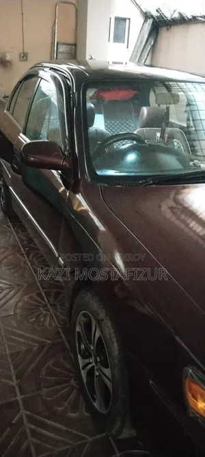টয়োটা করোল্লা অটোমেটিক ১৯৯৪ মেরুন