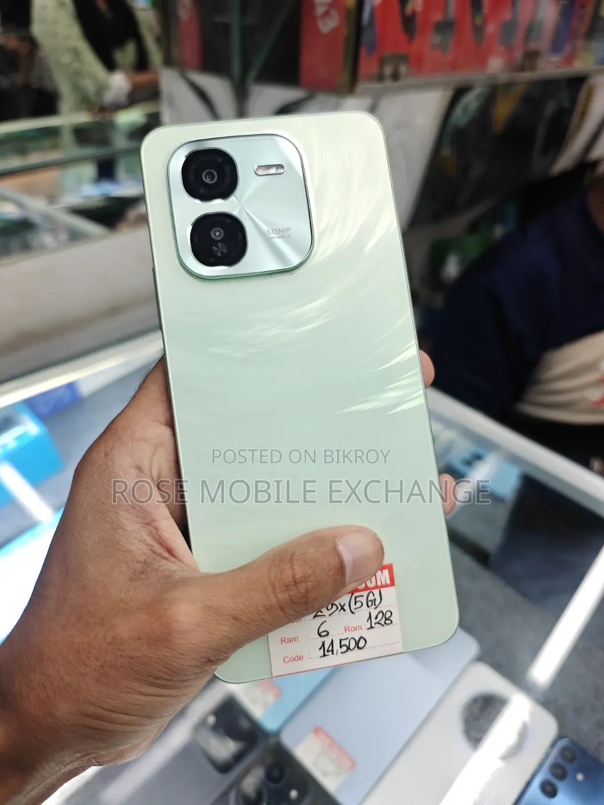 iQOO 128 GB Green