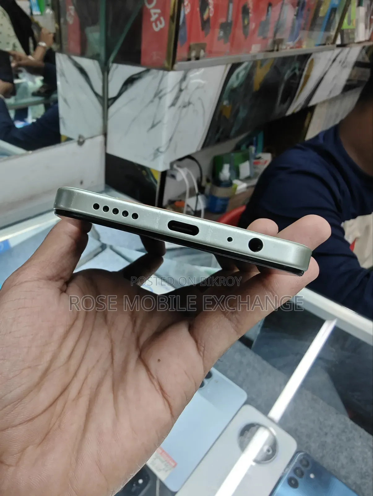 iQOO 128 GB Green