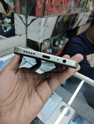 iQOO 128 GB Green