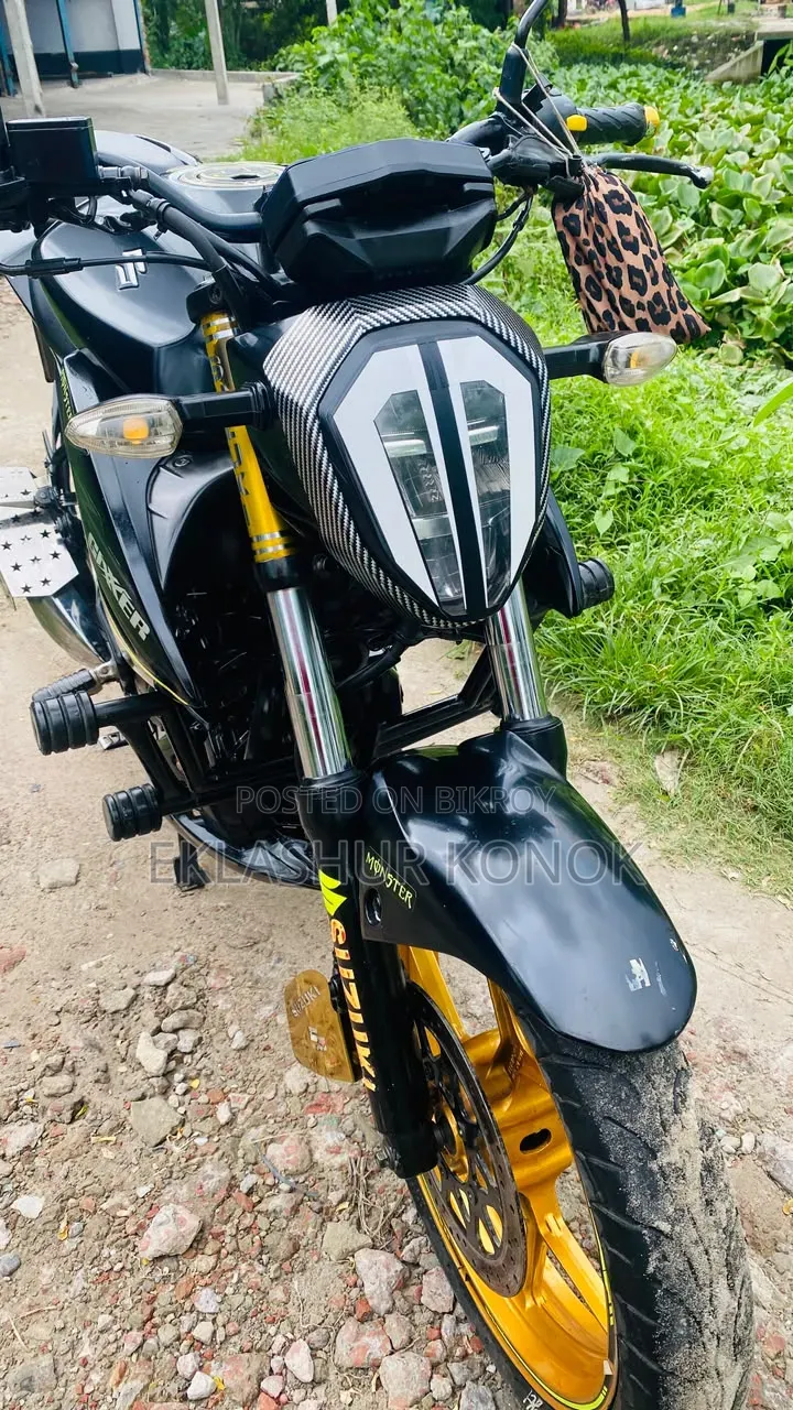 Suzuki Bike 2023 Black