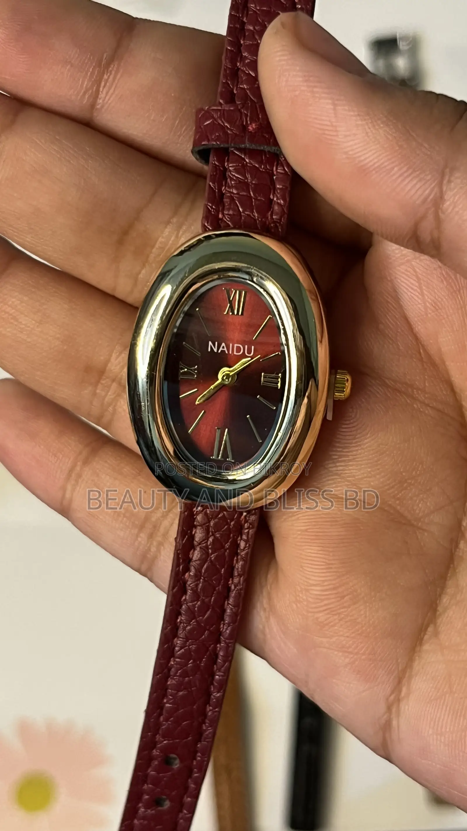 ক্লাসিক লেডিস ওয়াচ