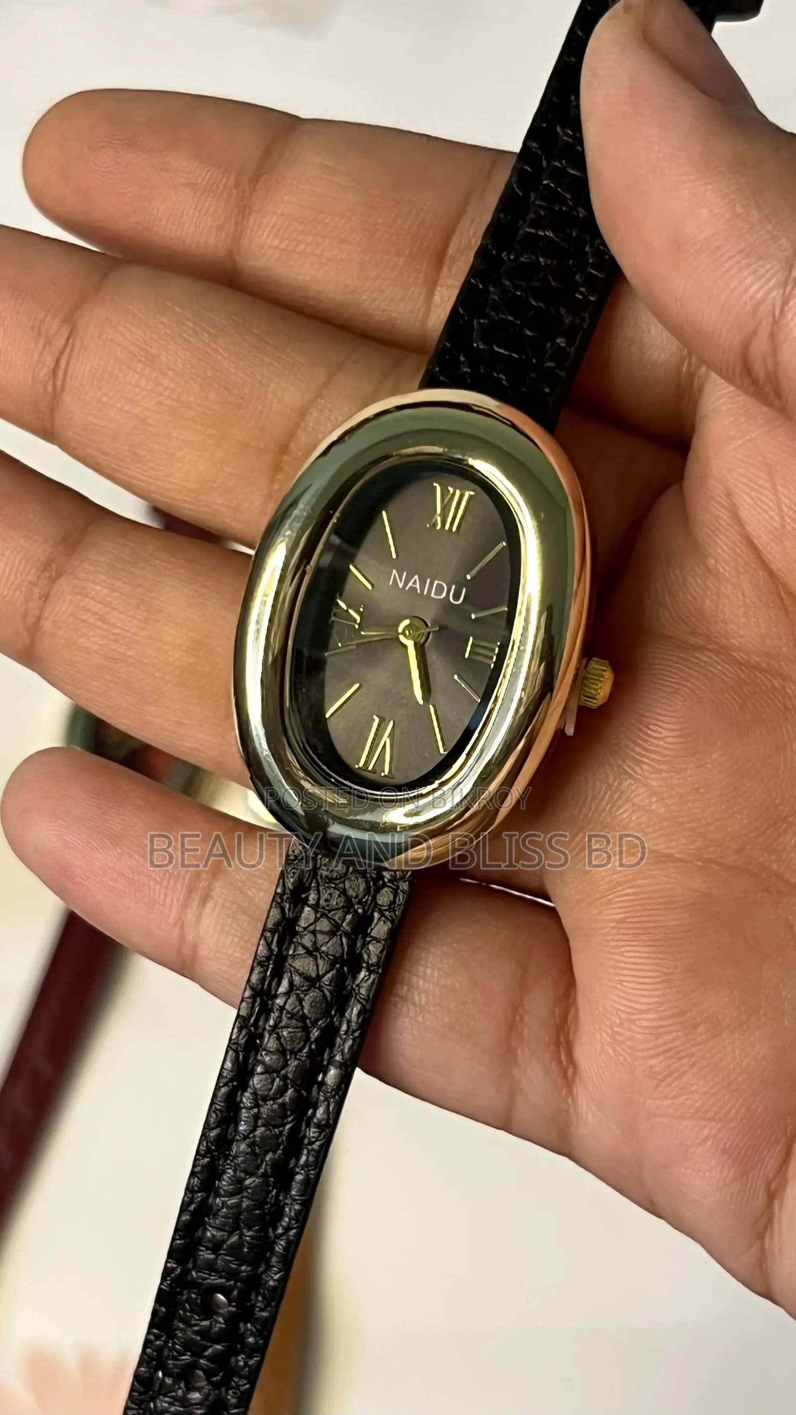 ক্লাসিক লেডিস ওয়াচ