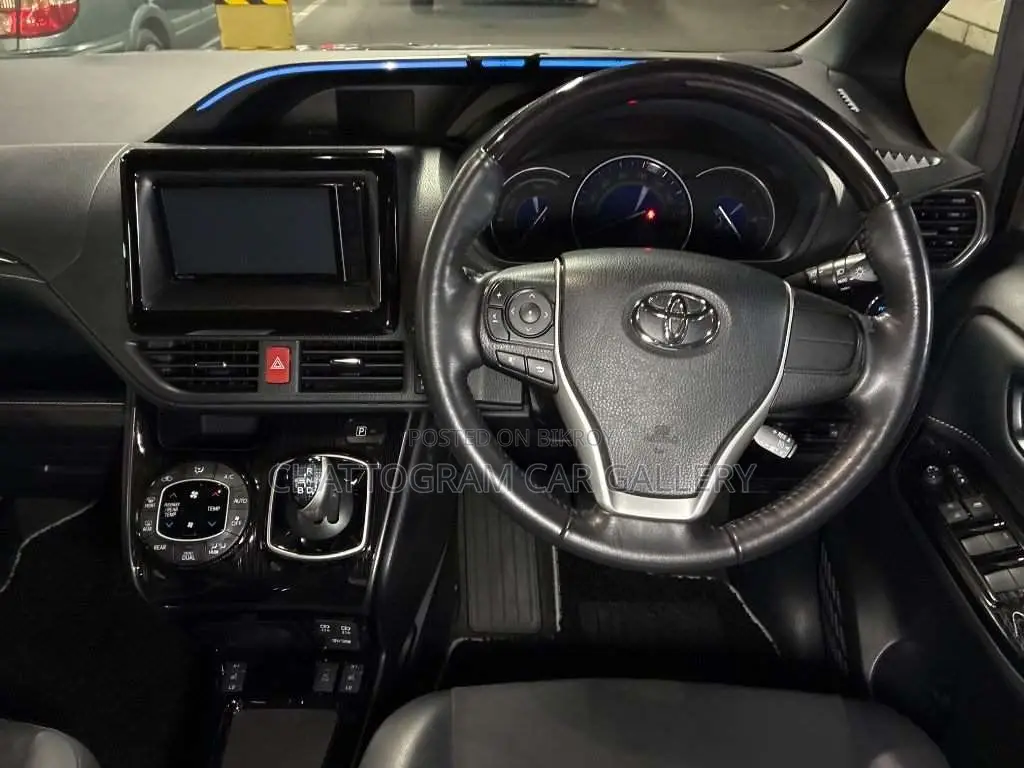 Toyota Esquire 2021 Black