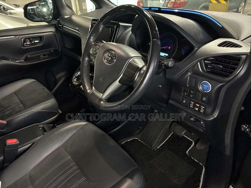 Toyota Esquire 2021 Black