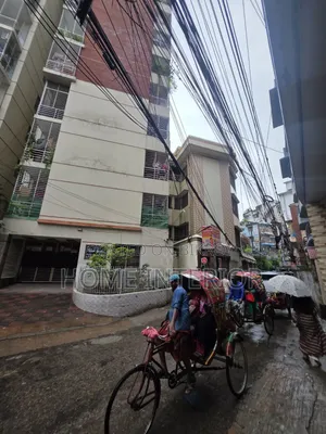 পলাশ গার্ডেন, শ্যামলীতে ৩ বেডরুমের অ্যাপার্টমেন্ট বিক্রয়