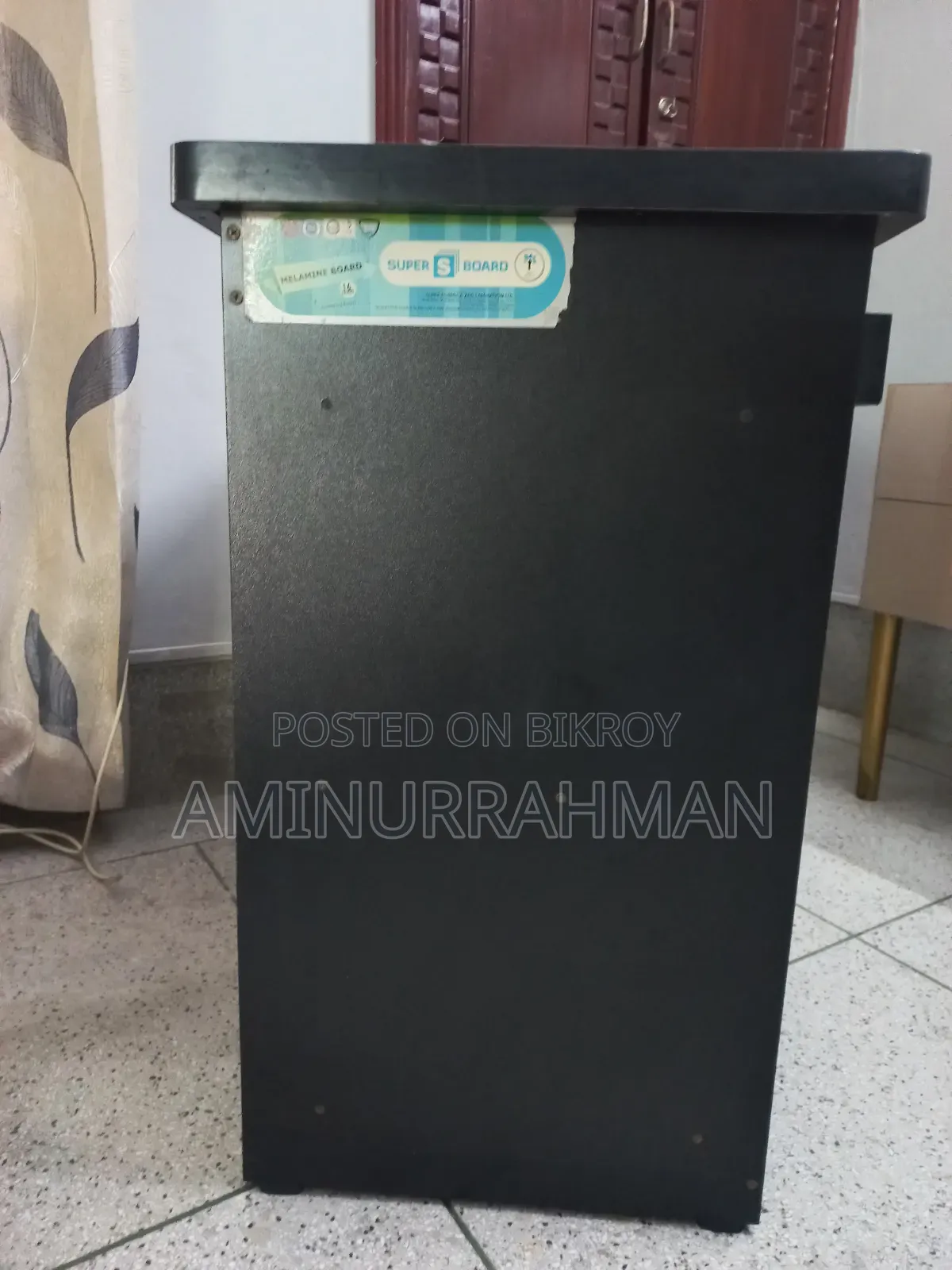কম্পিউটার টেবিল
