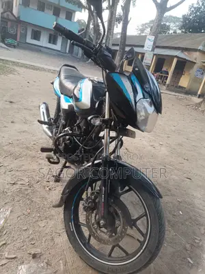 Bajaj Discover 125 2022 Green