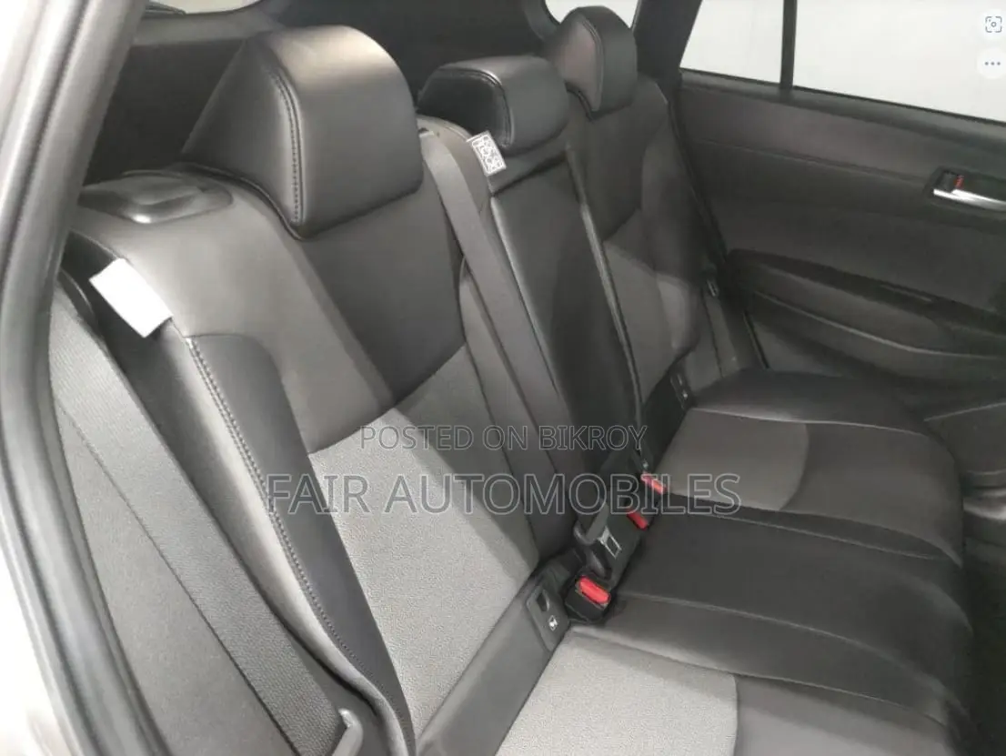 Toyota Corolla Cross 2022 Brown