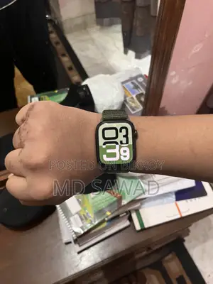 Apple Watch 7 (45mm)