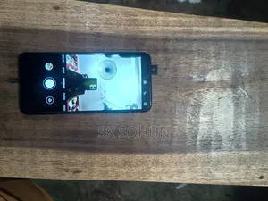 হুয়াওয়ে ১২৮ জিবি