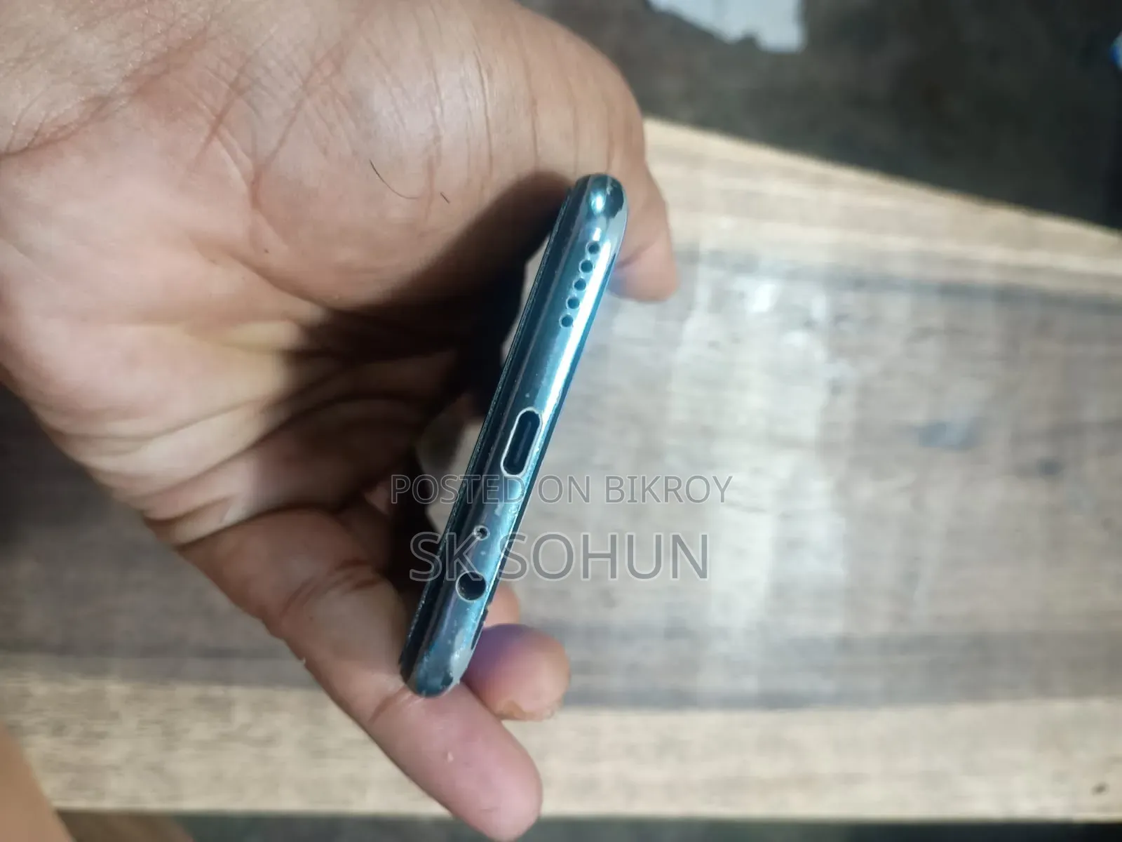 হুয়াওয়ে ১২৮ জিবি