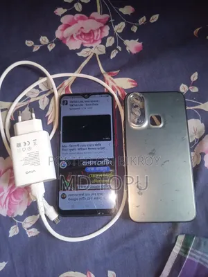 Vivo Y11 32 GB Red