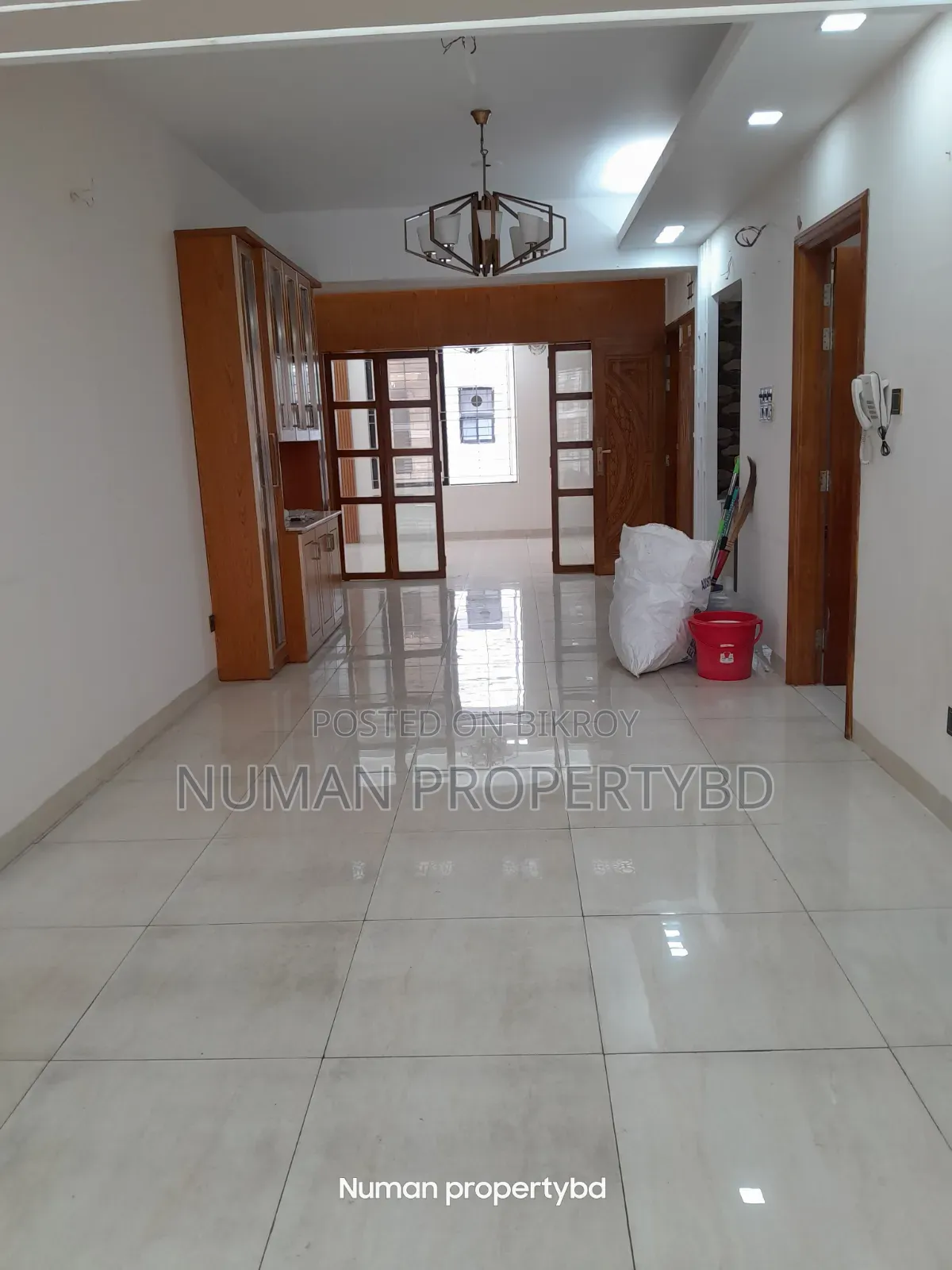 3 Bedroom Apartment in Numan Property Bd, Basundhara for rent
