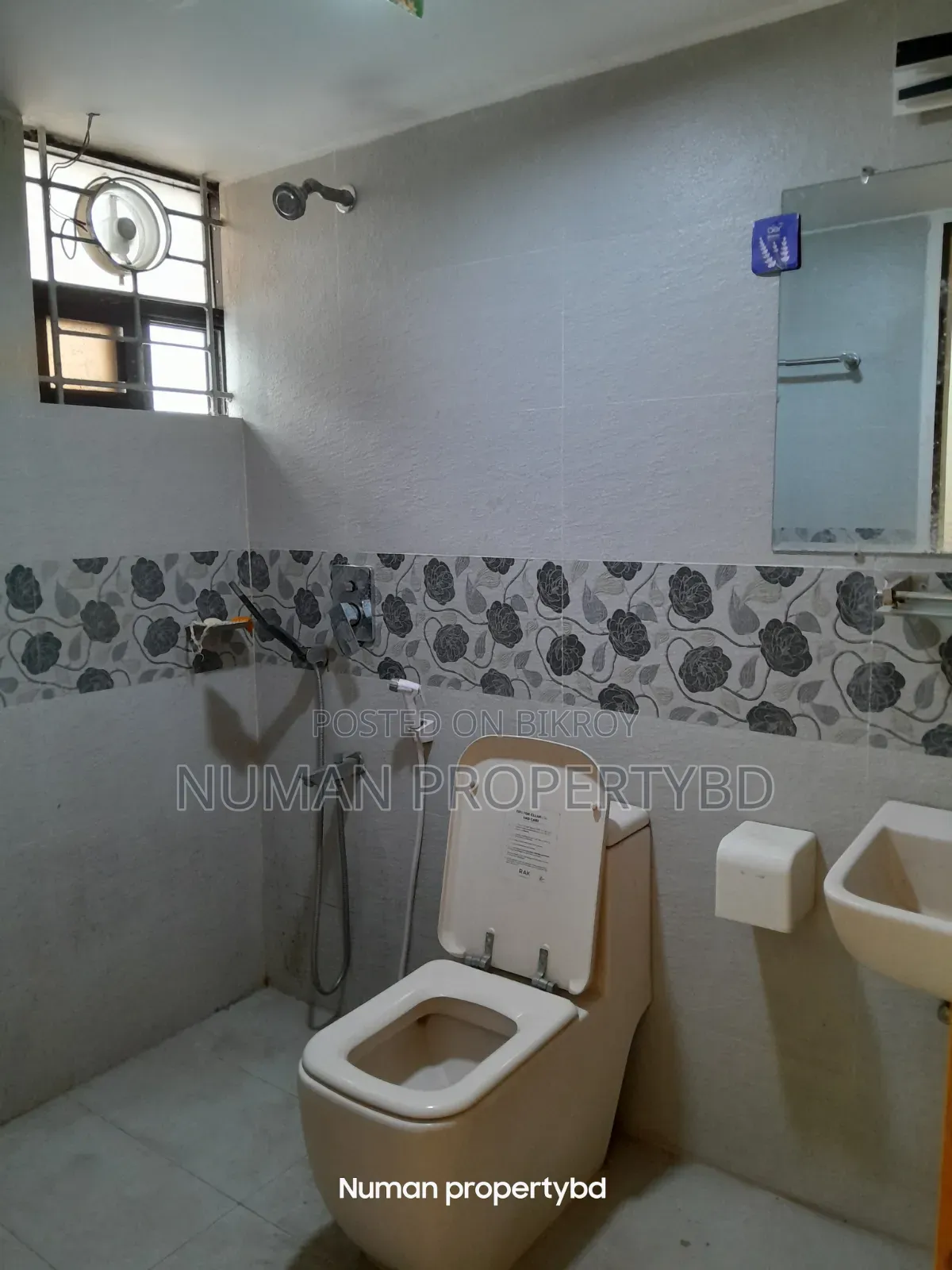 3 Bedroom Apartment in Numan Property Bd, Basundhara for rent