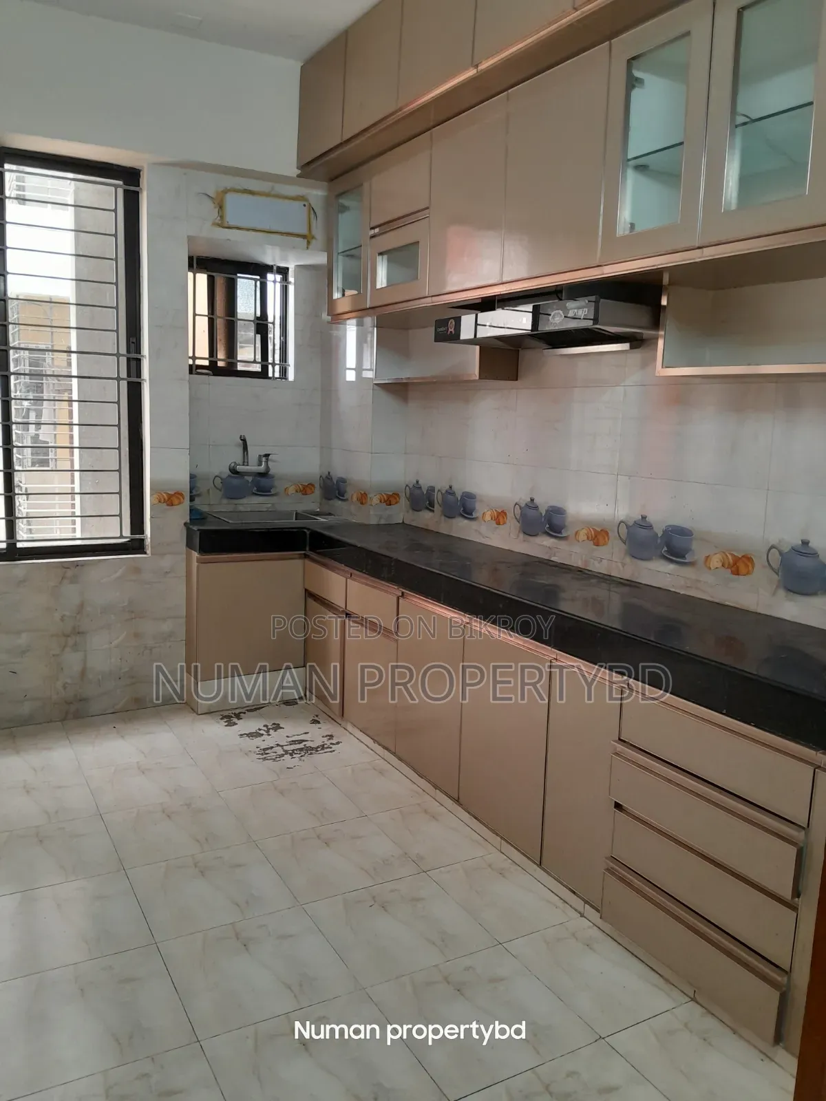 3 Bedroom Apartment in Numan Property Bd, Basundhara for rent