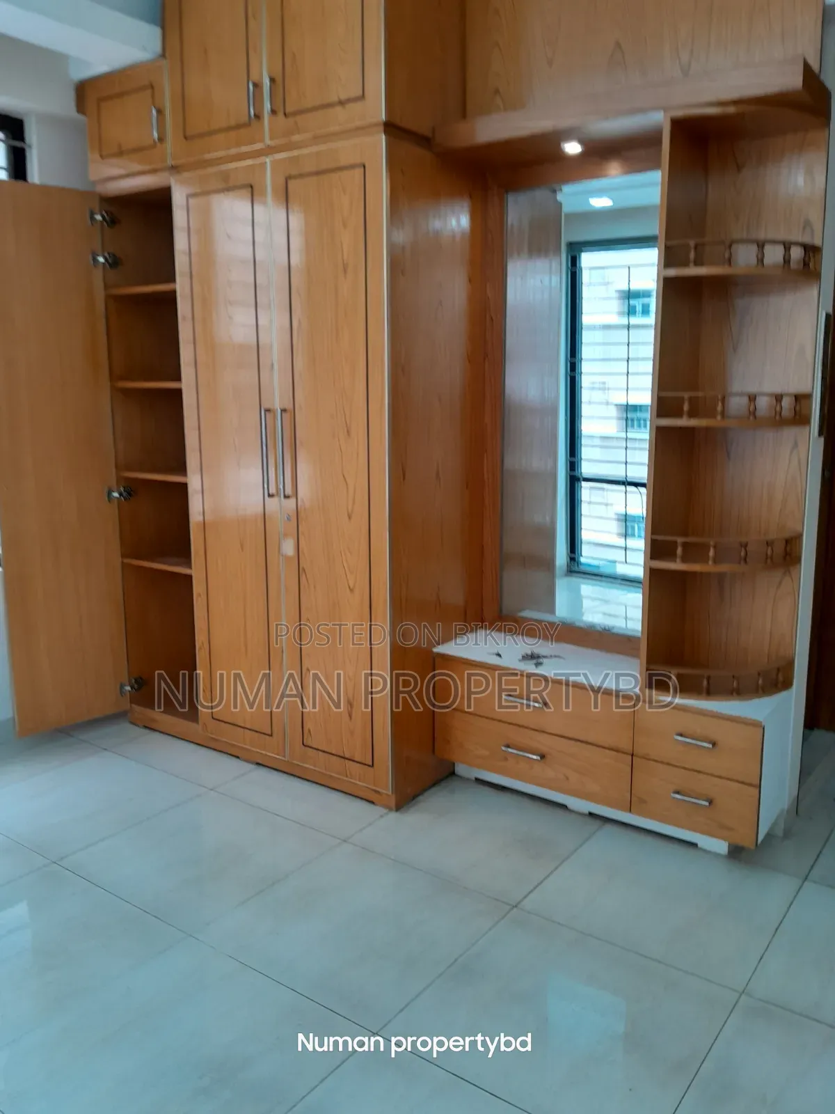 3 Bedroom Apartment in Numan Property Bd, Basundhara for rent