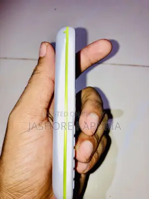 New Samsung B360E White