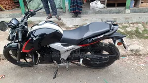TVS Apache RTR 160 4V 2024 Black