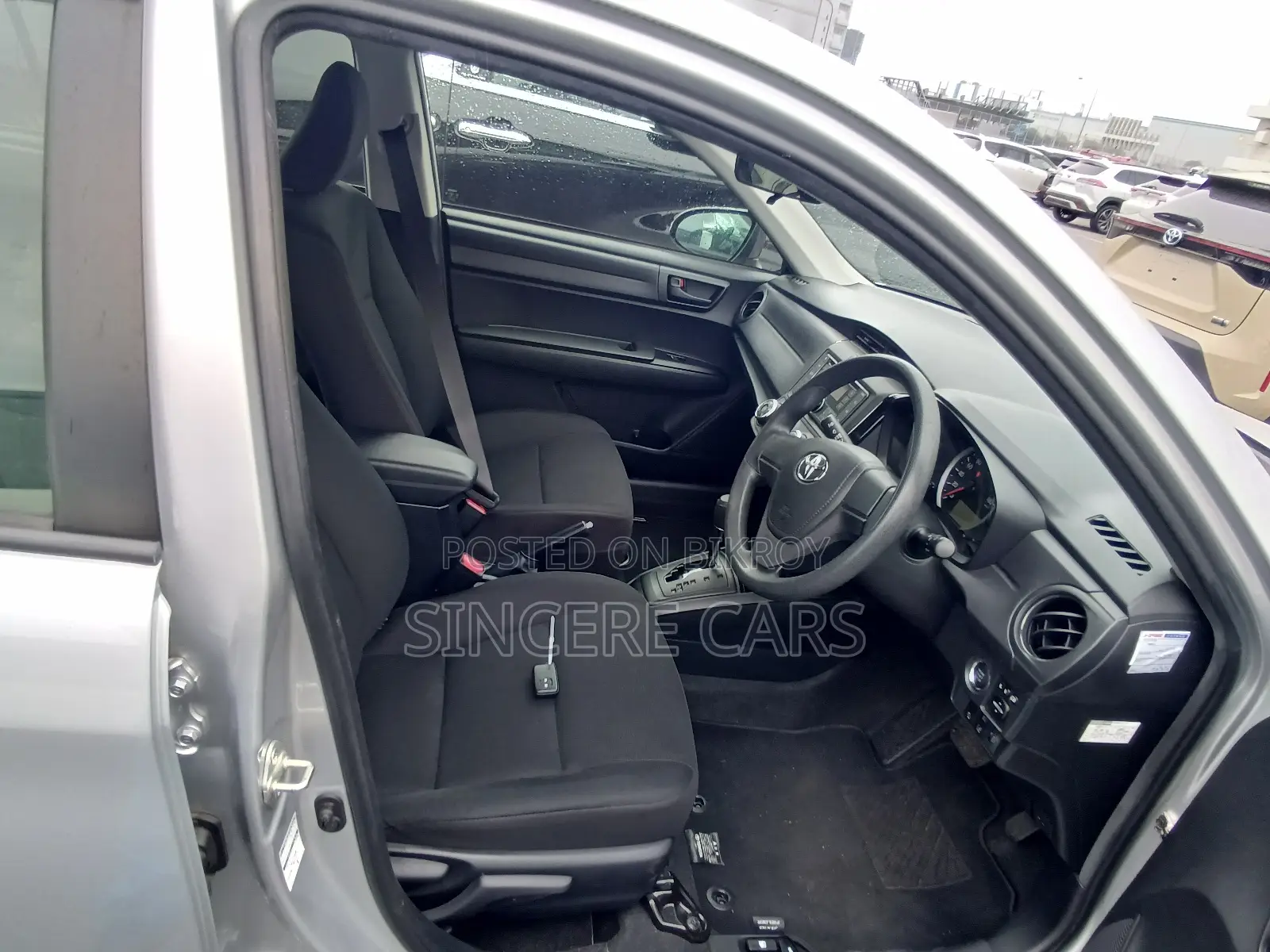 Toyota Axio 2021 Silver