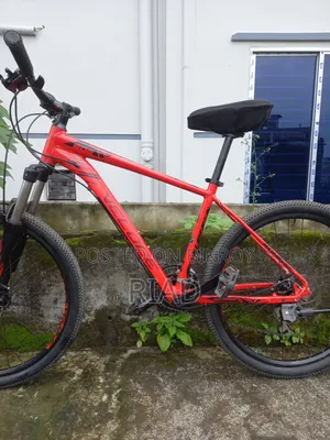 Veloce Outrage 602 Red
