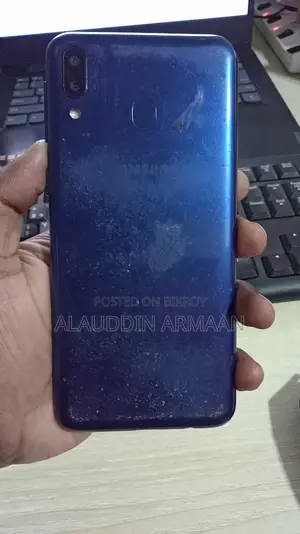 Samsung Galaxy M20 32 GB Blue
