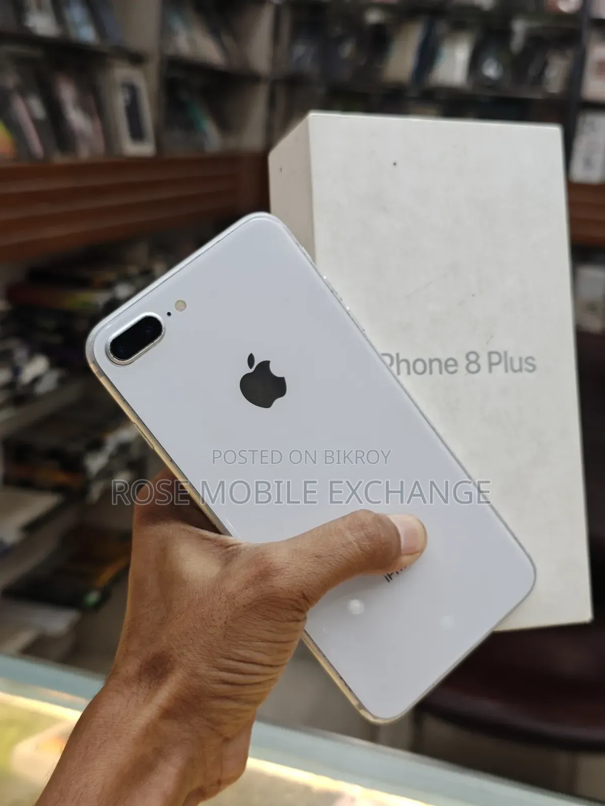 Apple iPhone 8 Plus 64 GB White