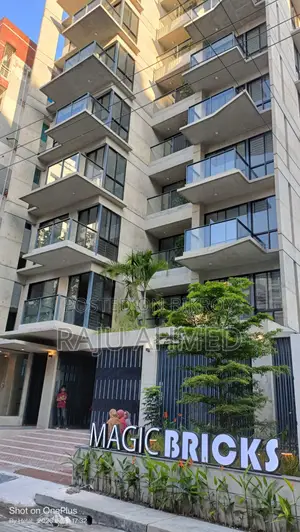 4 Bedroom Apartment in Meghdubi, Basundhara for rent