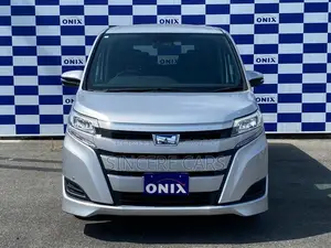Toyota Noah 2021 Silver