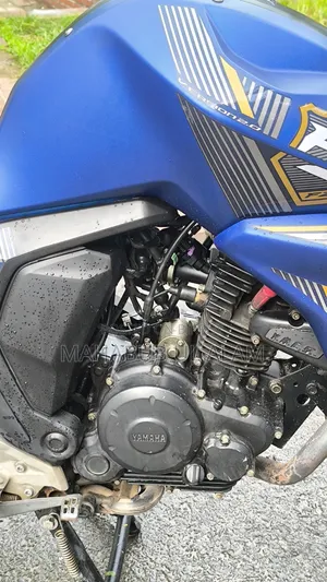 Yamaha FZ6 ২০২৩ নীল