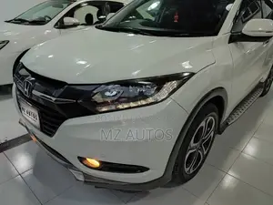 Honda Vezel 1.5 Two-Wheel Drive 2014 Pearl