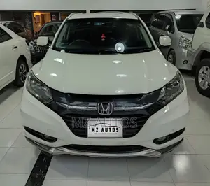 Honda Vezel 1.5 Two-Wheel Drive 2014 Pearl