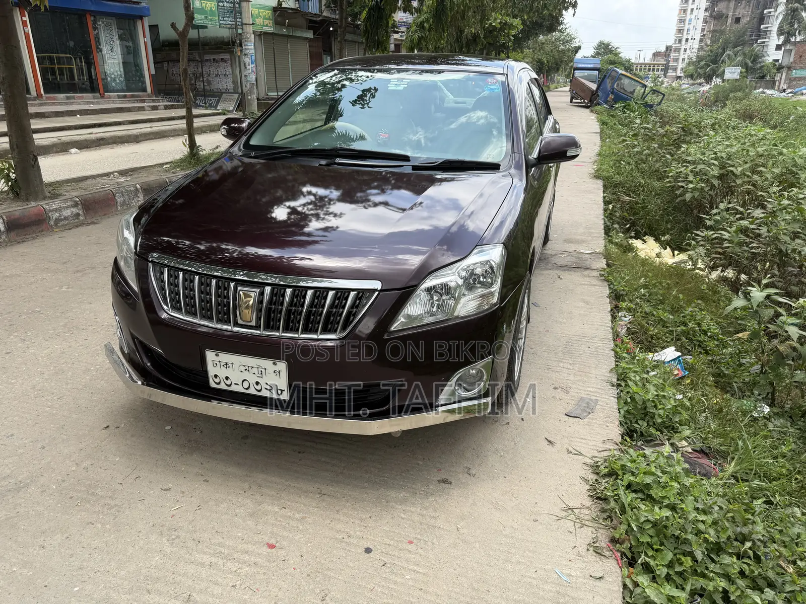 টয়োটা প্রিমিও ২০১০ ব্রাউন