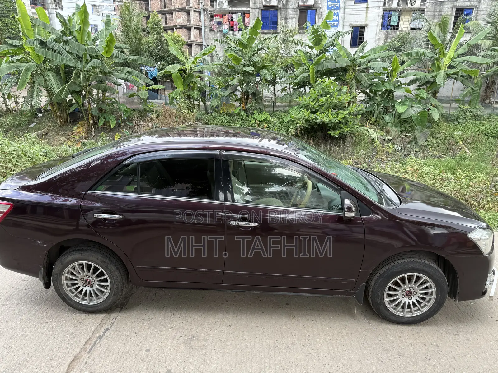 টয়োটা প্রিমিও ২০১০ ব্রাউন