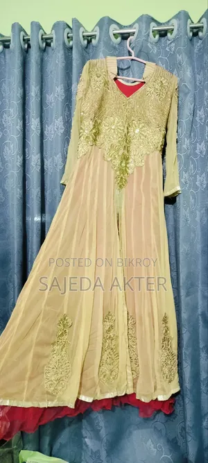 Gown (Dress)