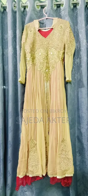 Gown (Dress)