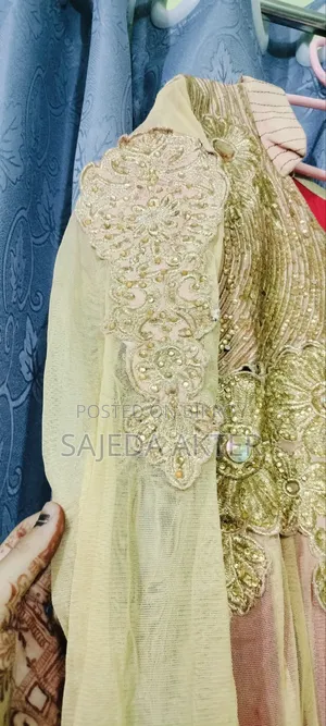 Gown (Dress)