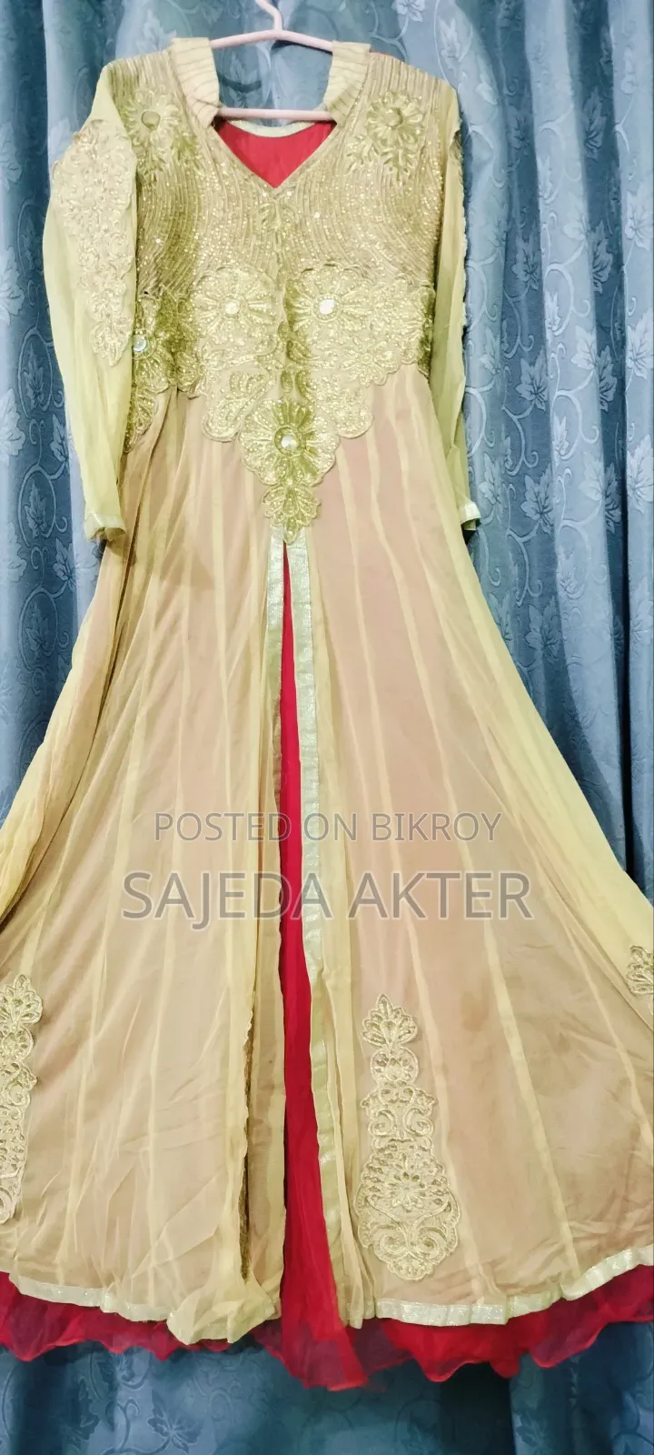 Gown (Dress)