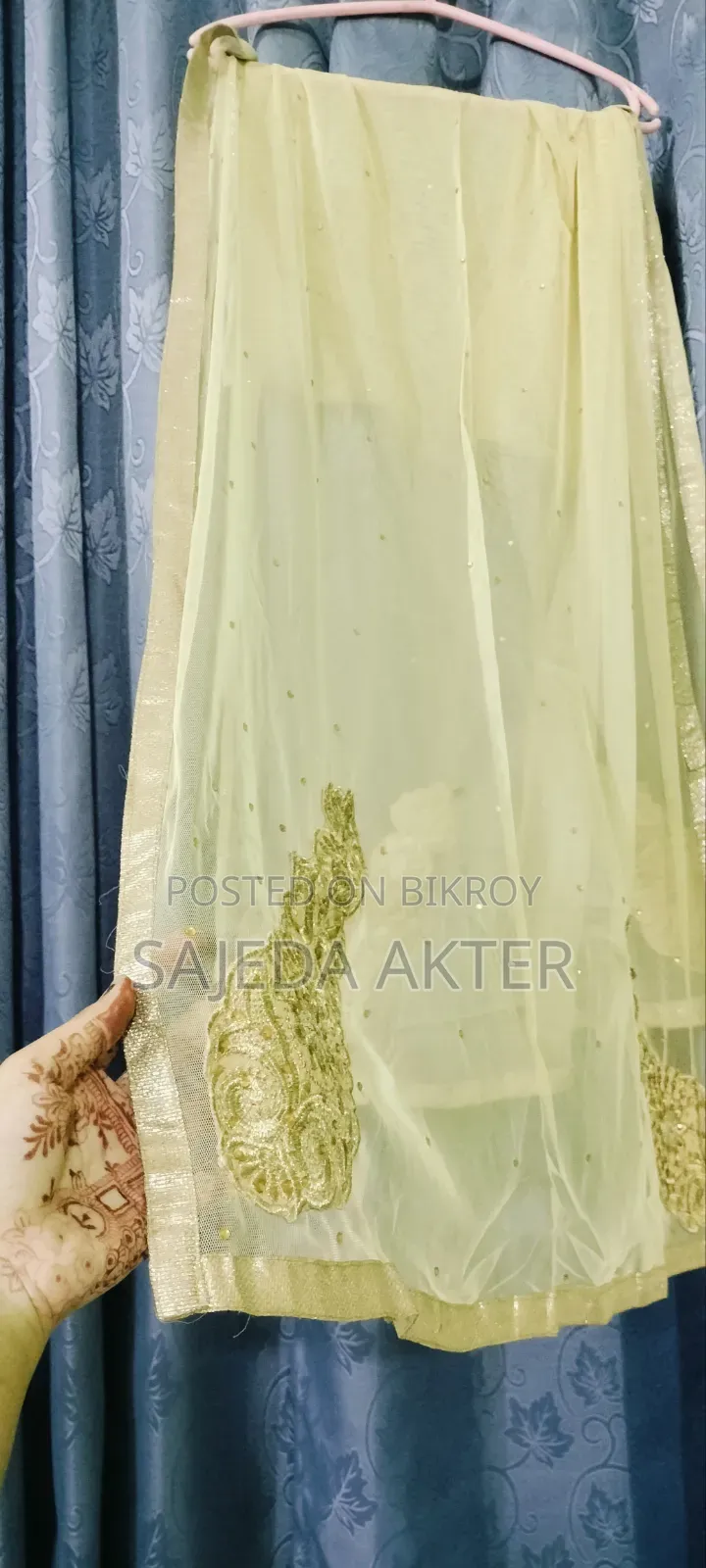 Gown (Dress)