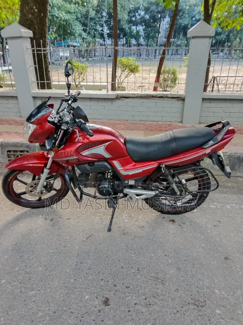 Runner Bullet 100 V2 2021 Red