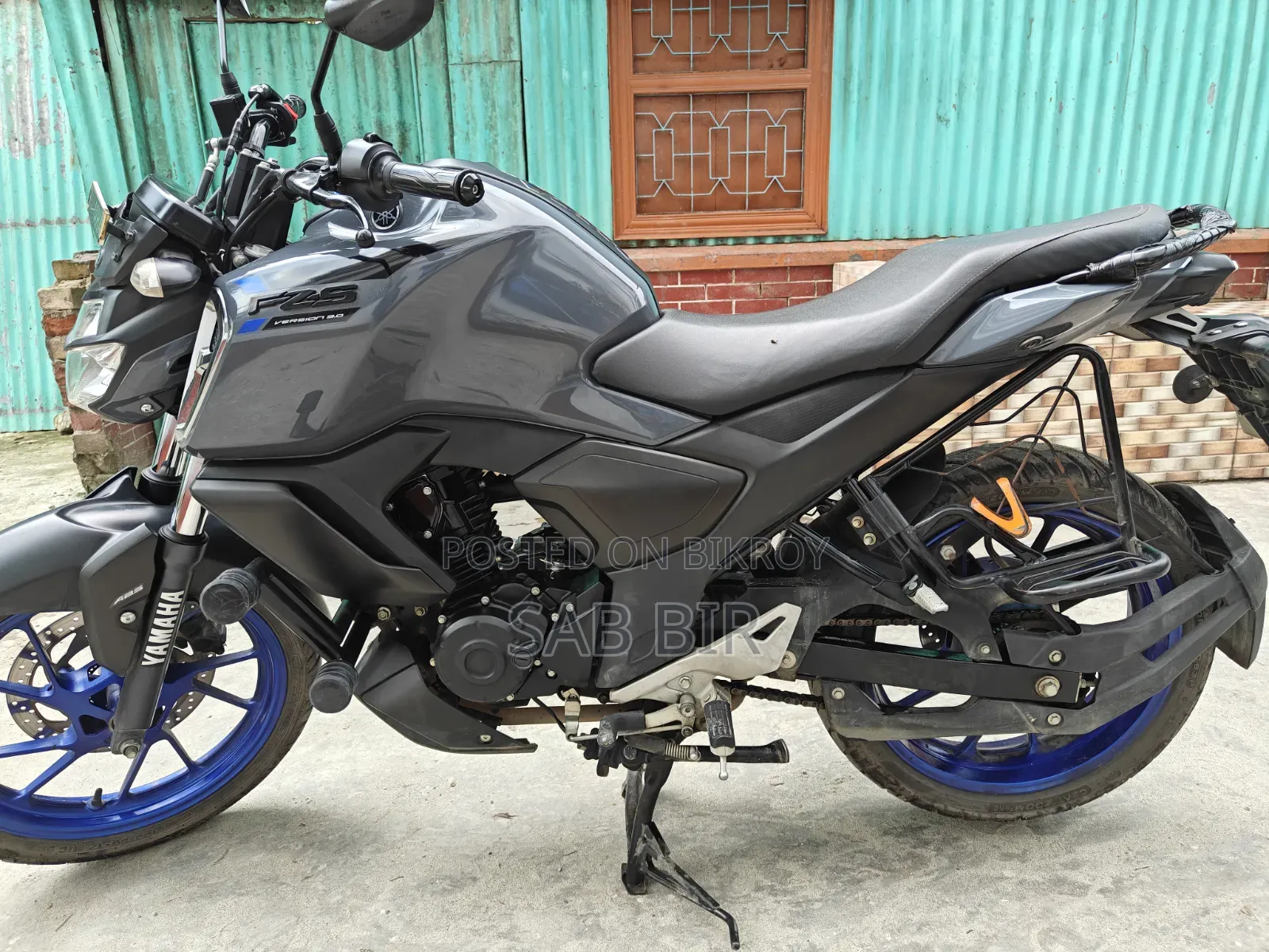 Yamaha FZS V3 2025 Gray
