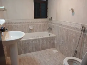 গুলশানে ৩ বেডরুমের অ্যাপার্টমেন্ট বিক্রয়ের জন্য