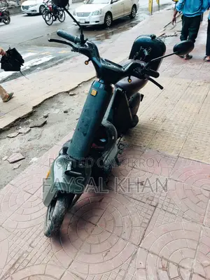 মোটরসাইকেল ২০২৫ নীল
