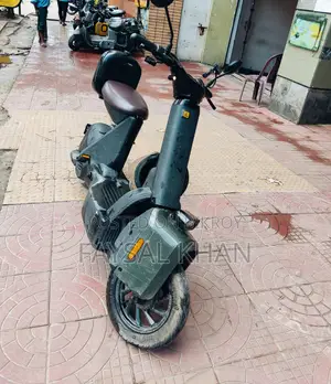 মোটরসাইকেল ২০২৫ নীল