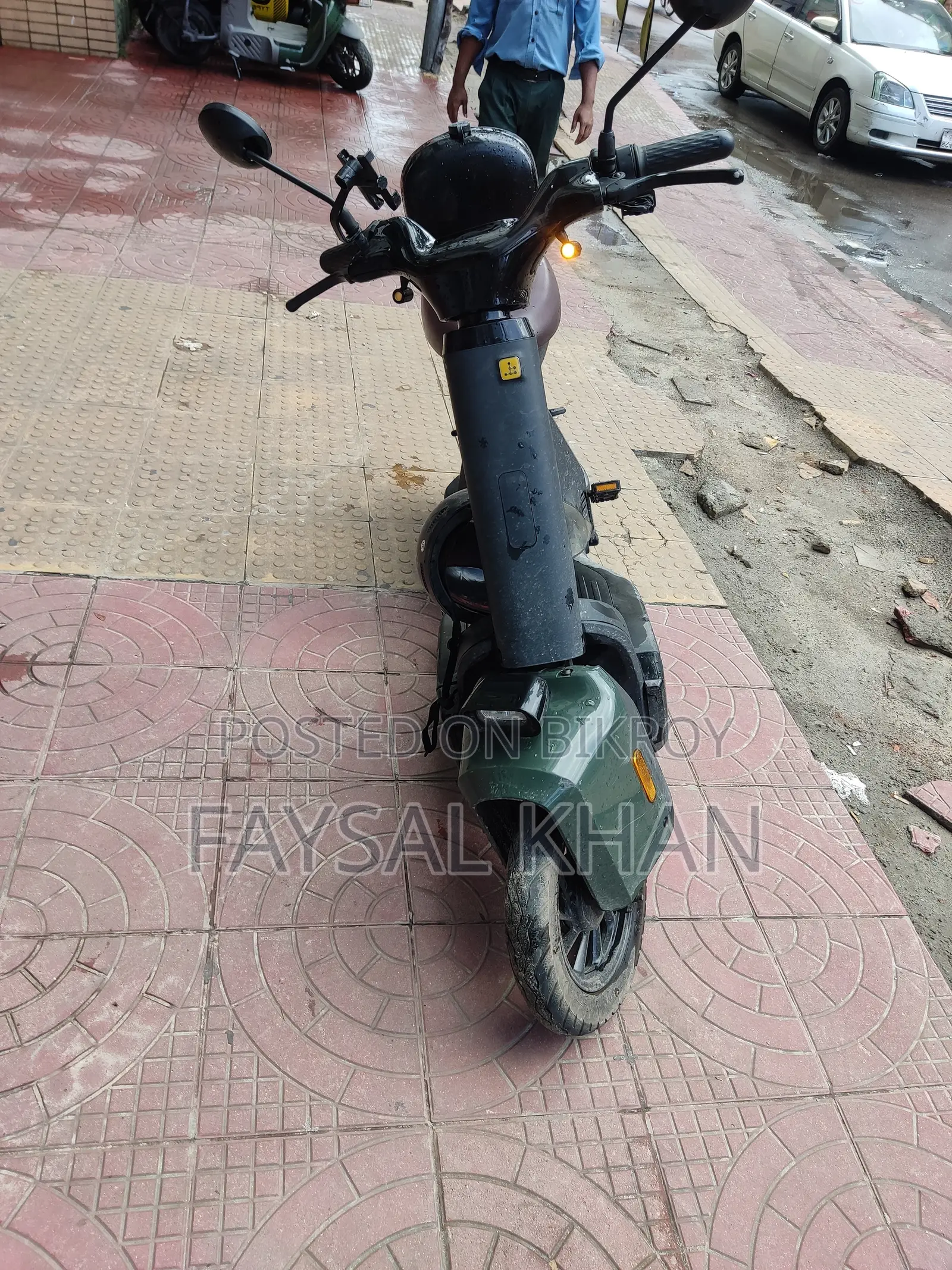 মোটরসাইকেল ২০২৫ নীল