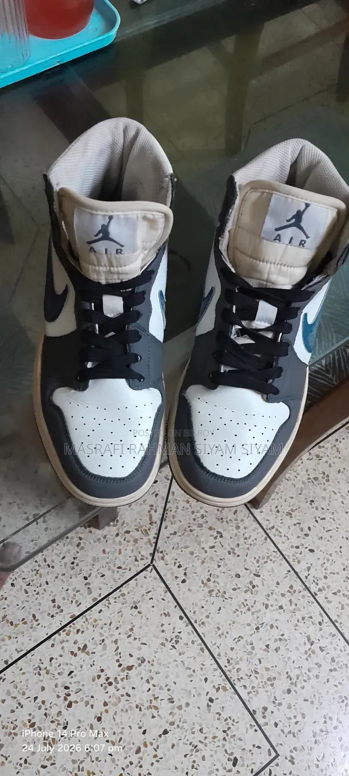 Nike Air Jordan High Neck
